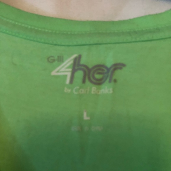 Green Seahawks tee - Picture 2 of 3